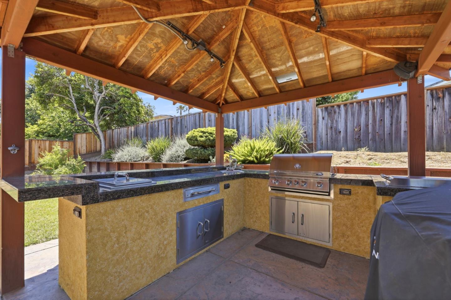 Property photo 42
