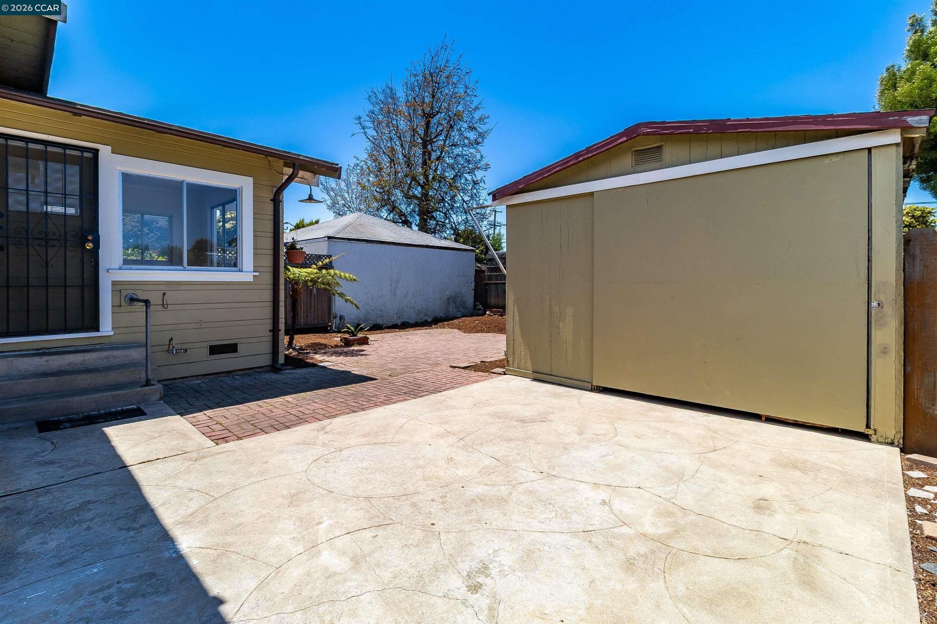 Property photo 43