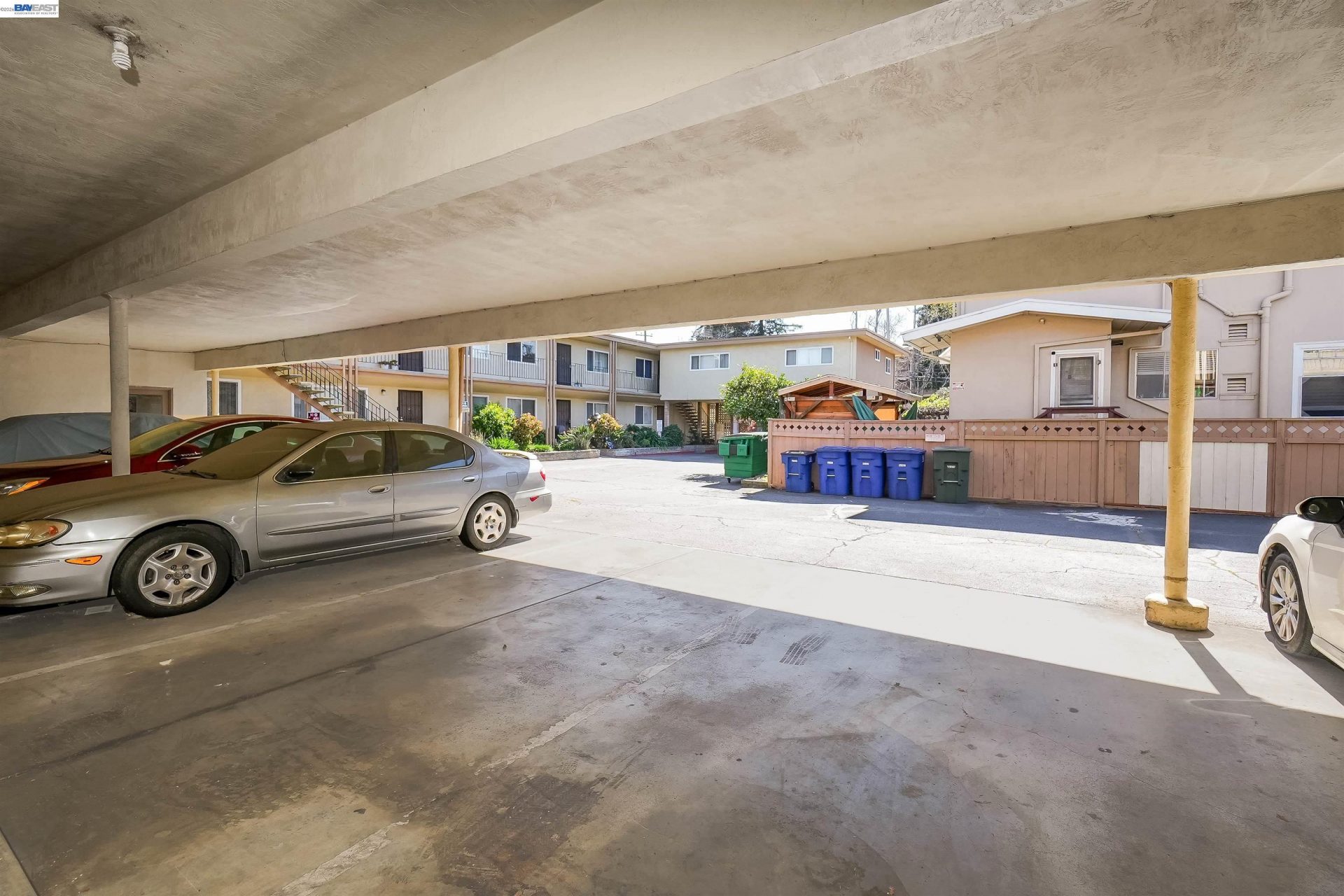 Property photo 33