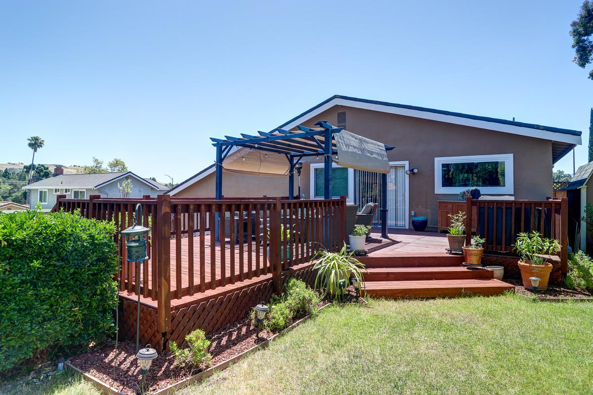 Property photo 44