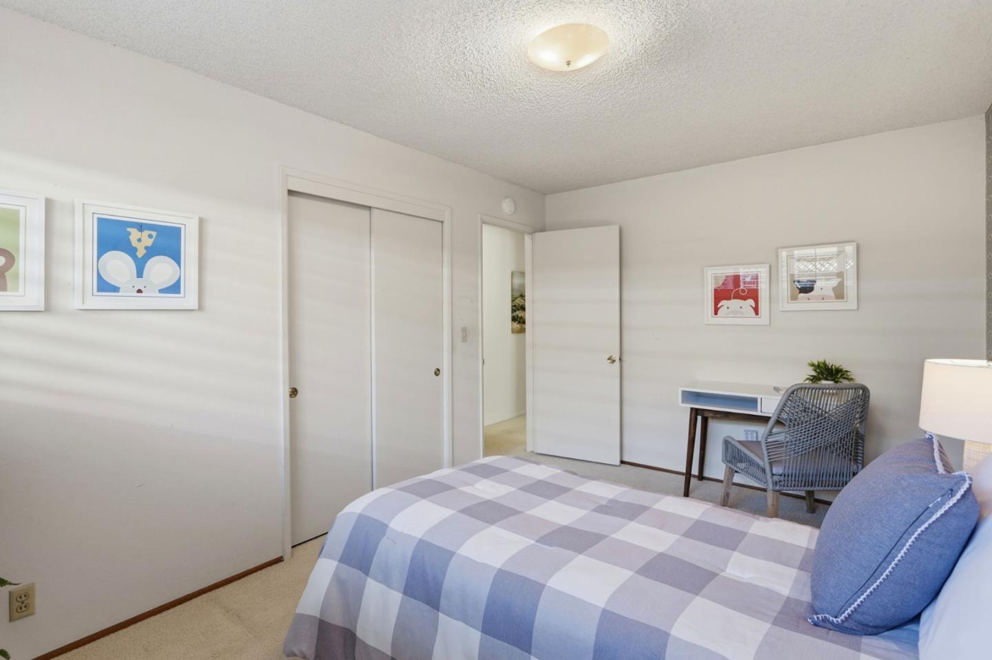 Property photo 32