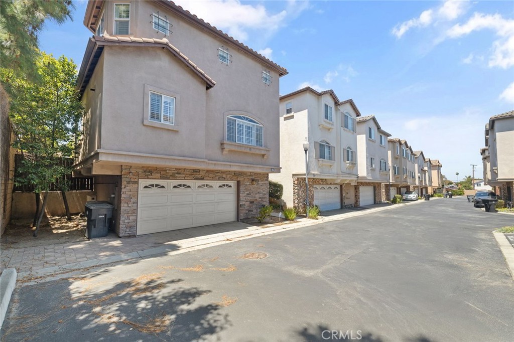 Property photo 44