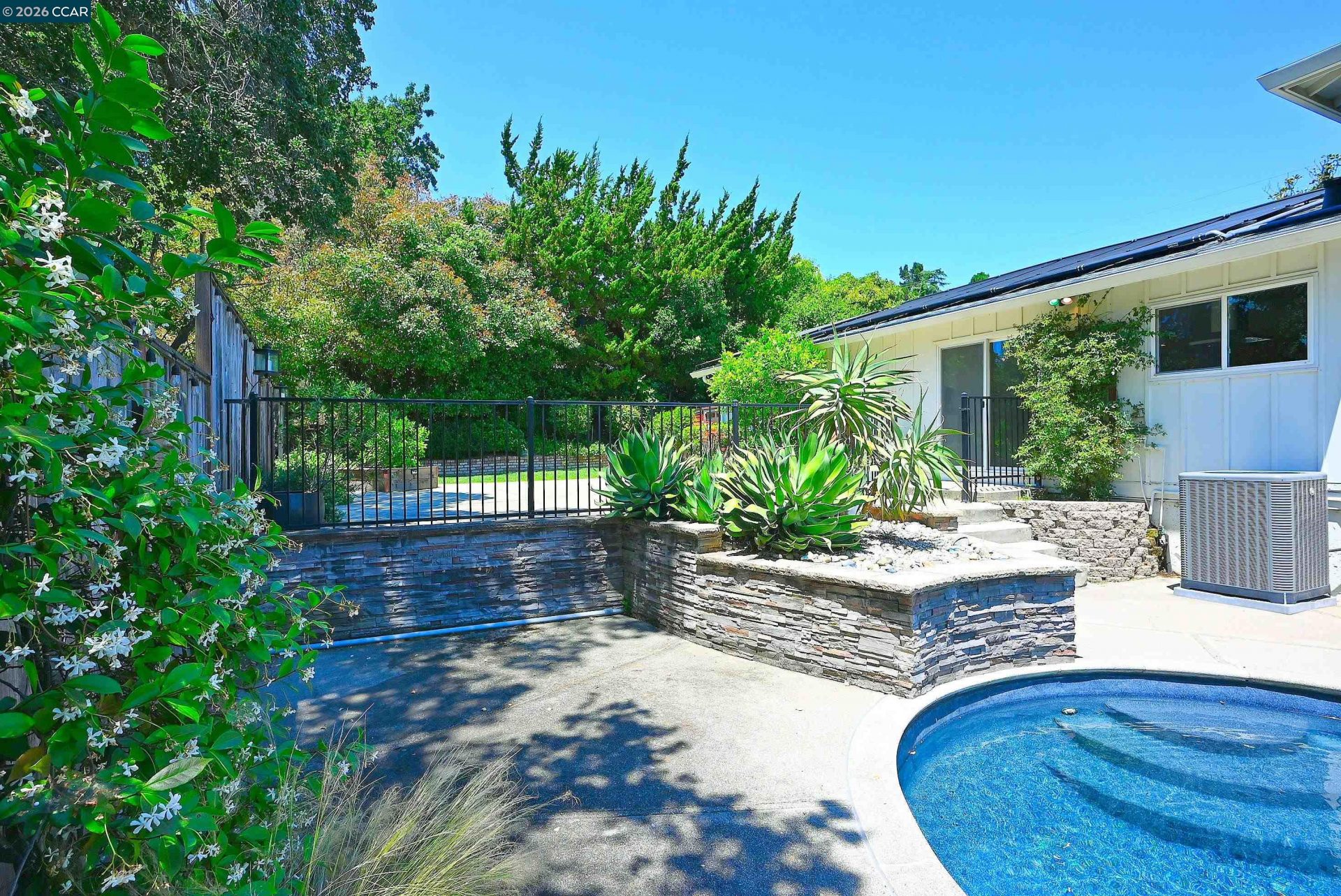 Property photo 31