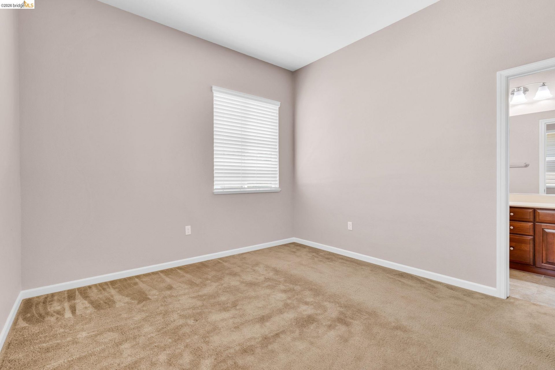 Property photo 50