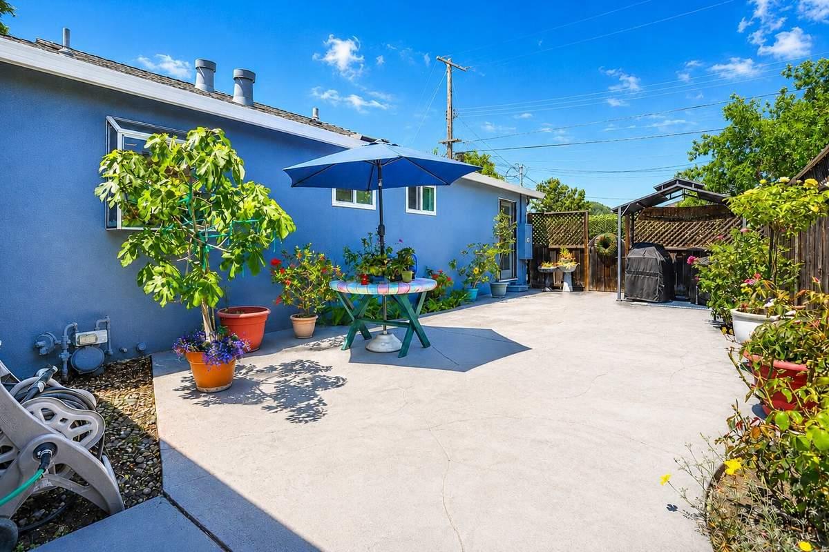 Property photo 34