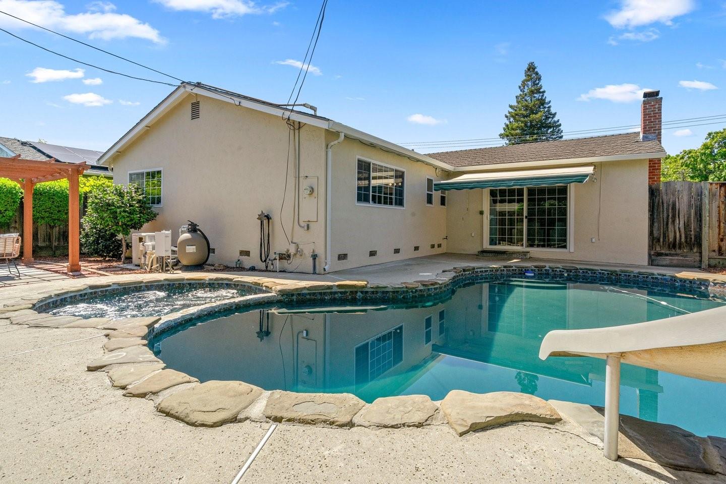 Property photo 30