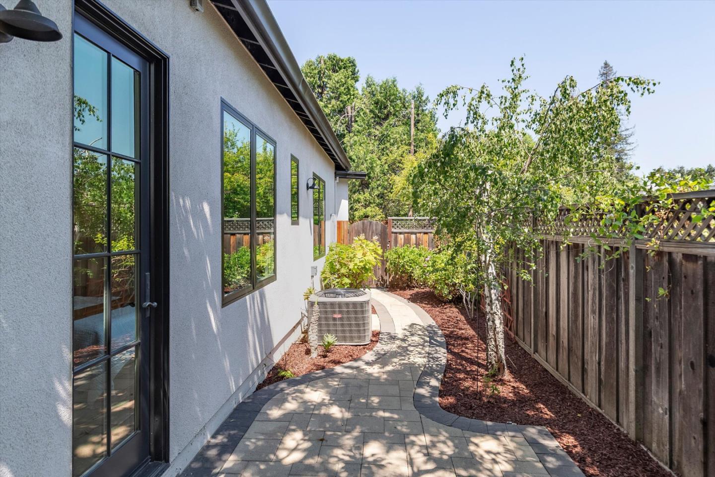 Property photo 50