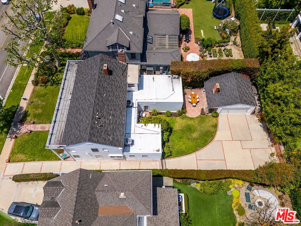 Property photo 35