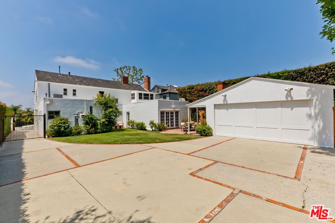 Property photo 40