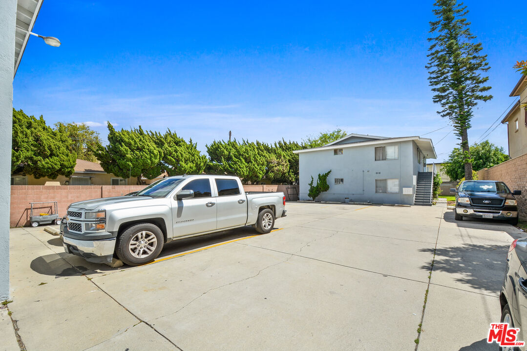 Property photo 31