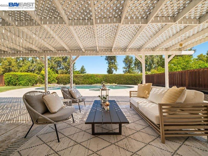 Property photo 43