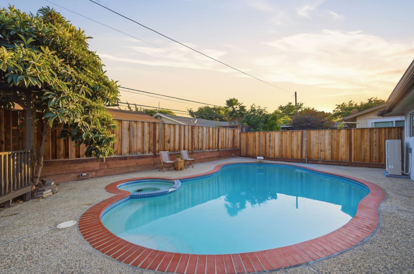 Property photo 33