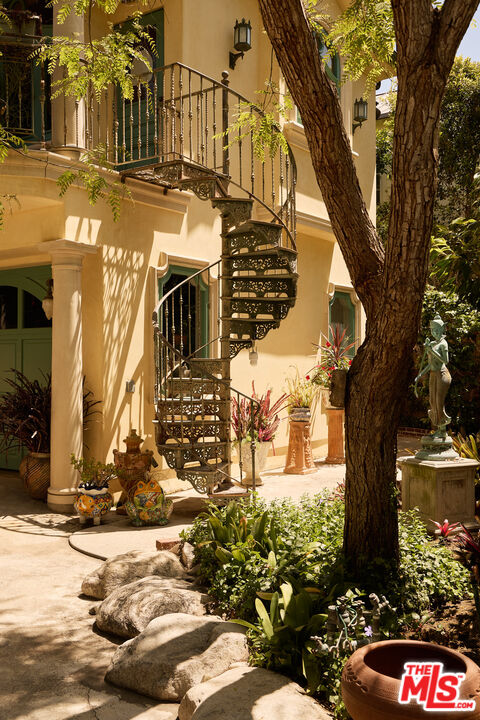 Property photo 23
