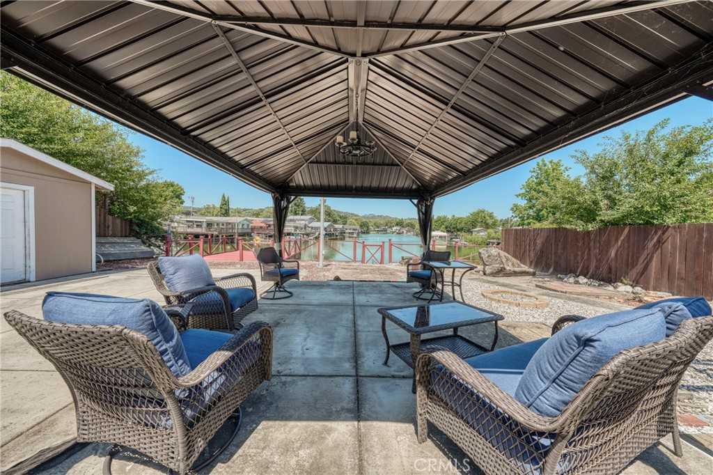 Property photo 32