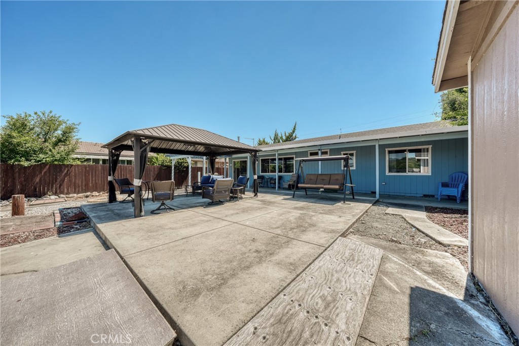 Property photo 33