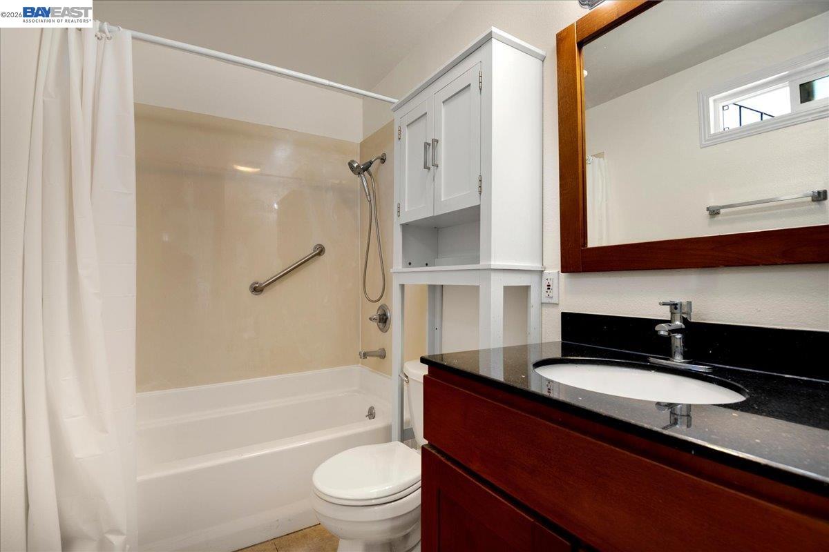 Property photo 24