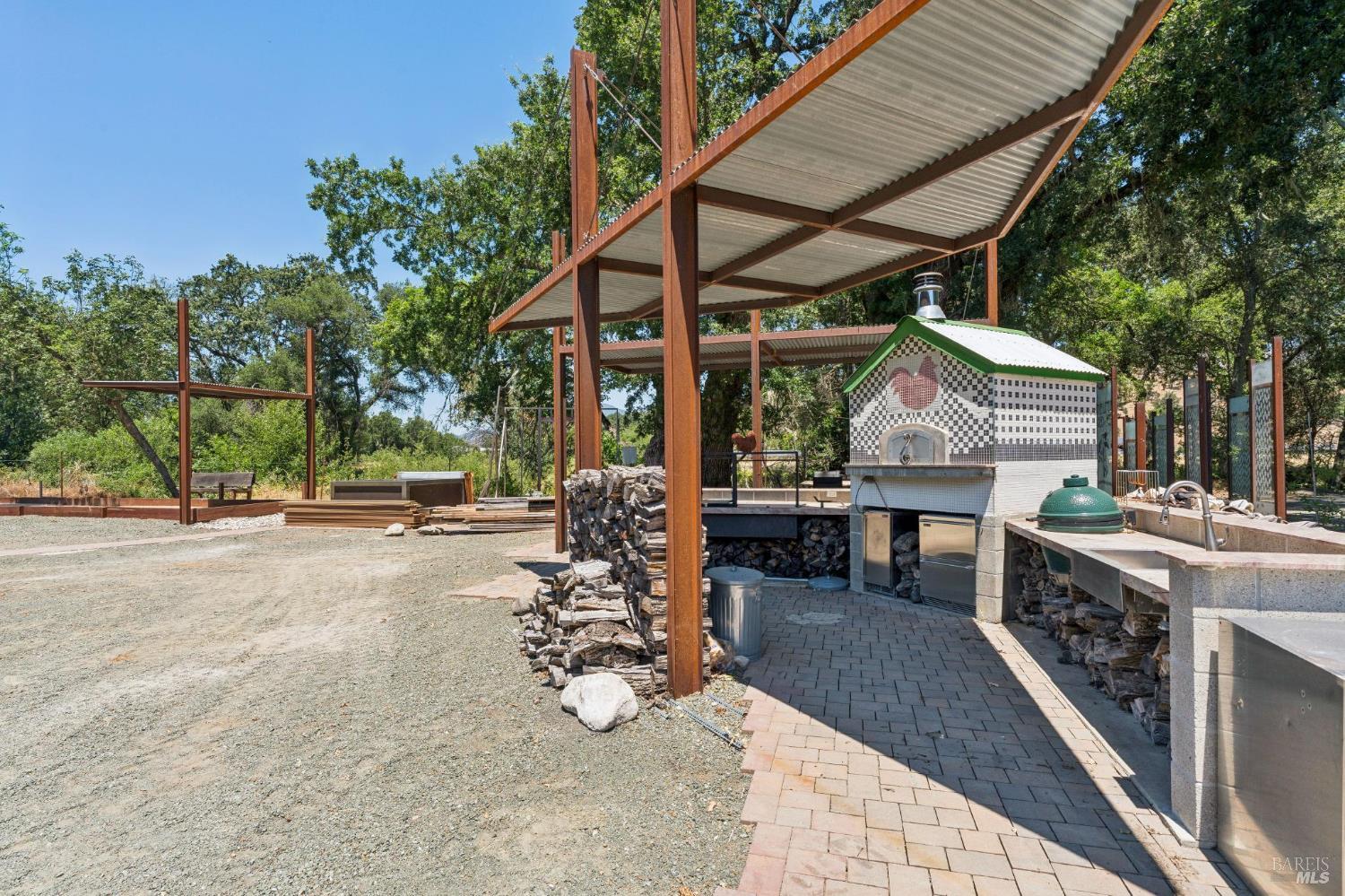 Property photo 32