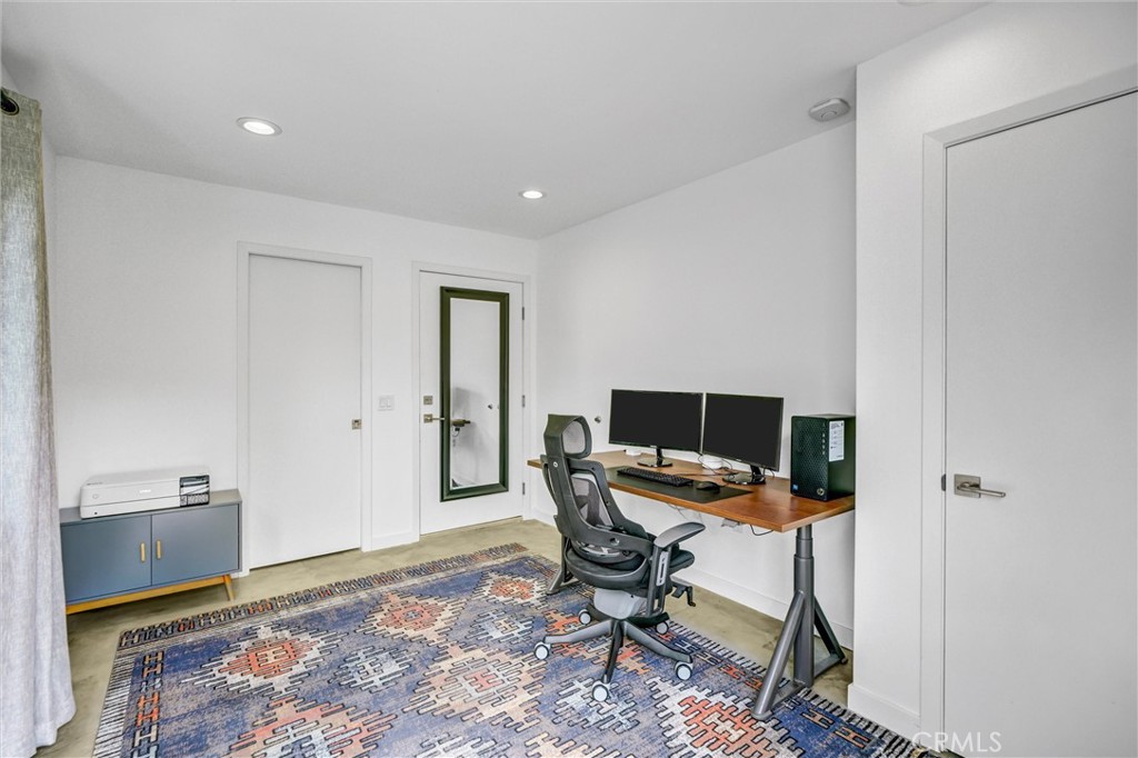 Property photo 37