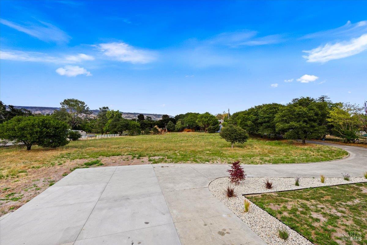 Property photo 40