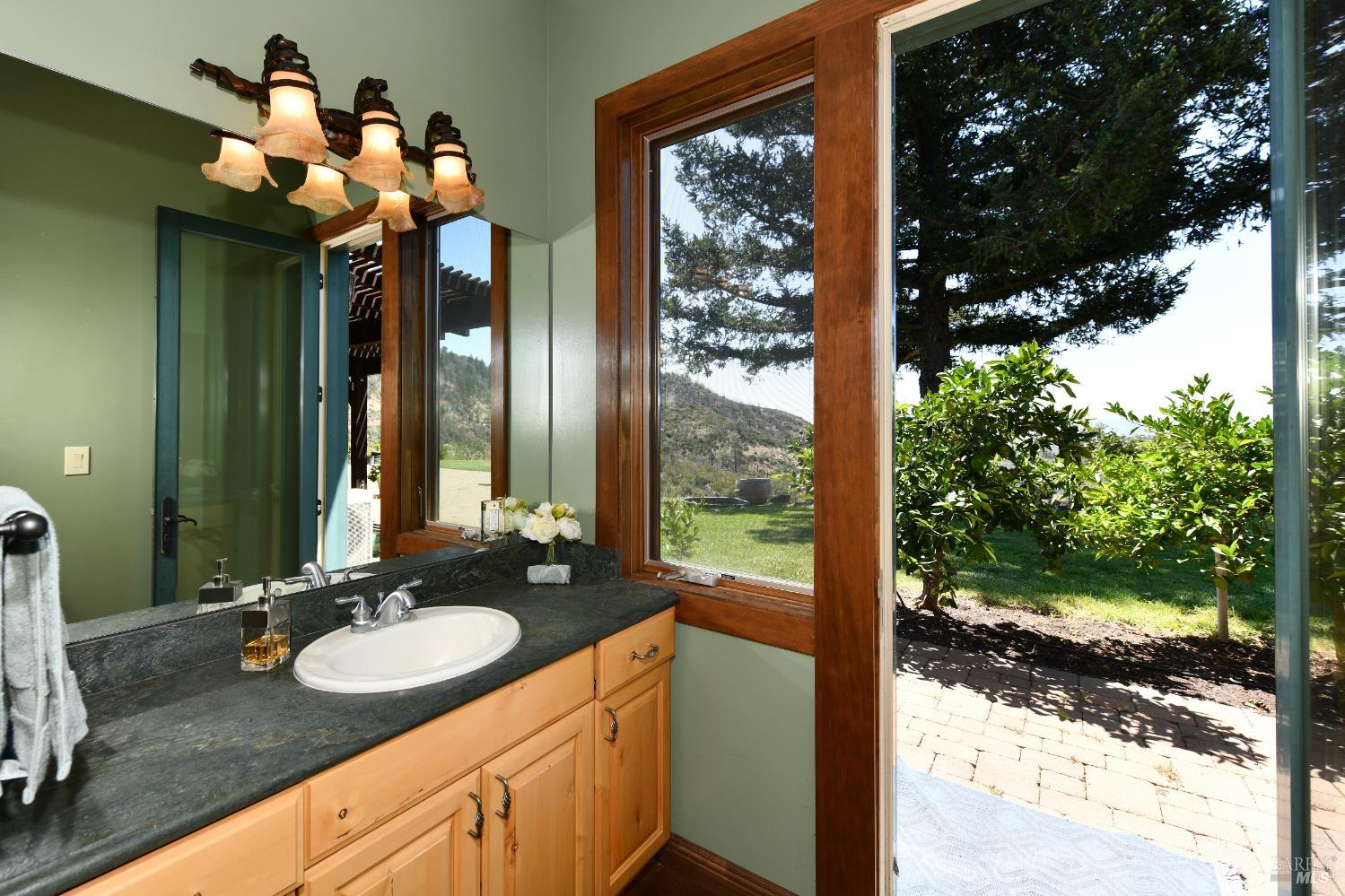Property photo 33
