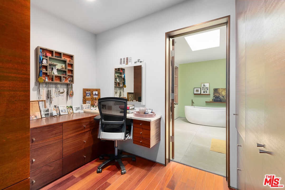 Property photo 38