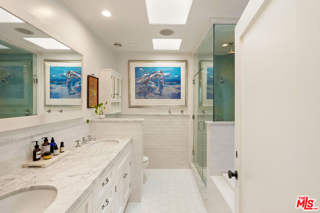 Property photo 28