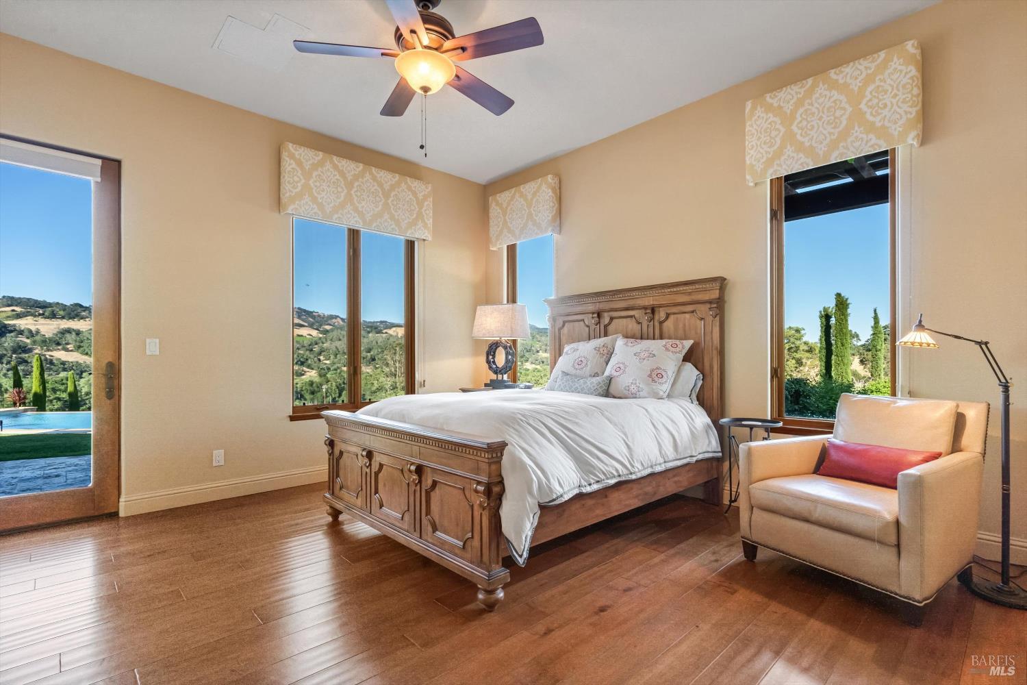 Property photo 35