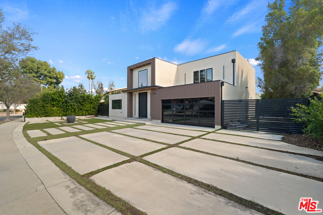 Property photo 34