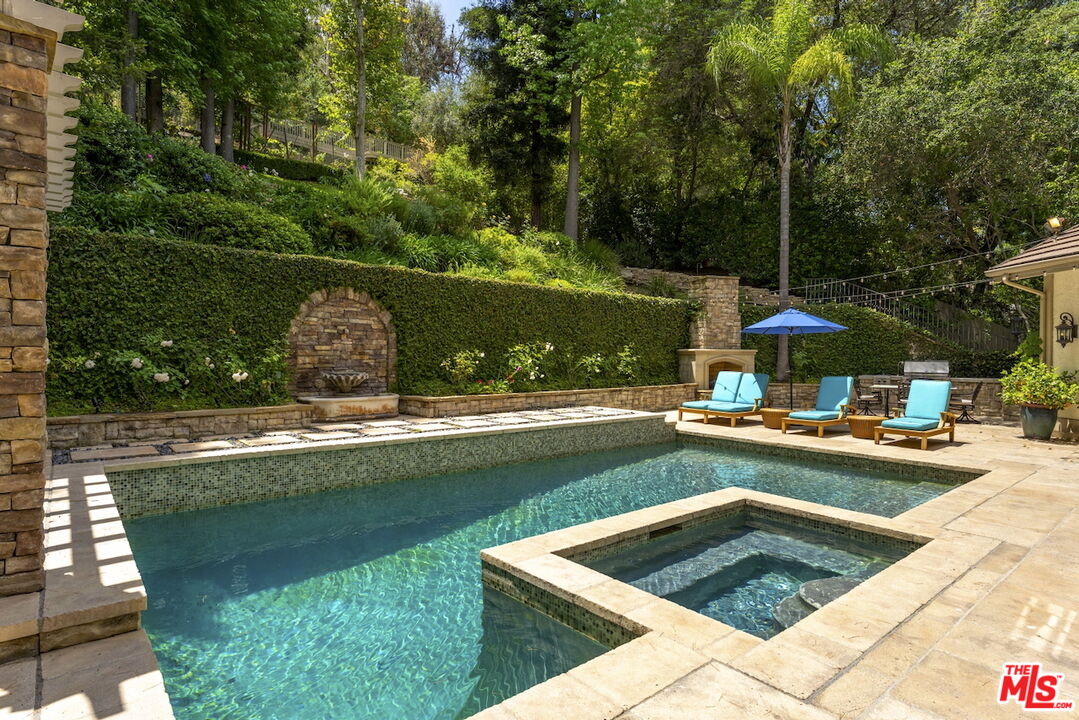 Property photo 43