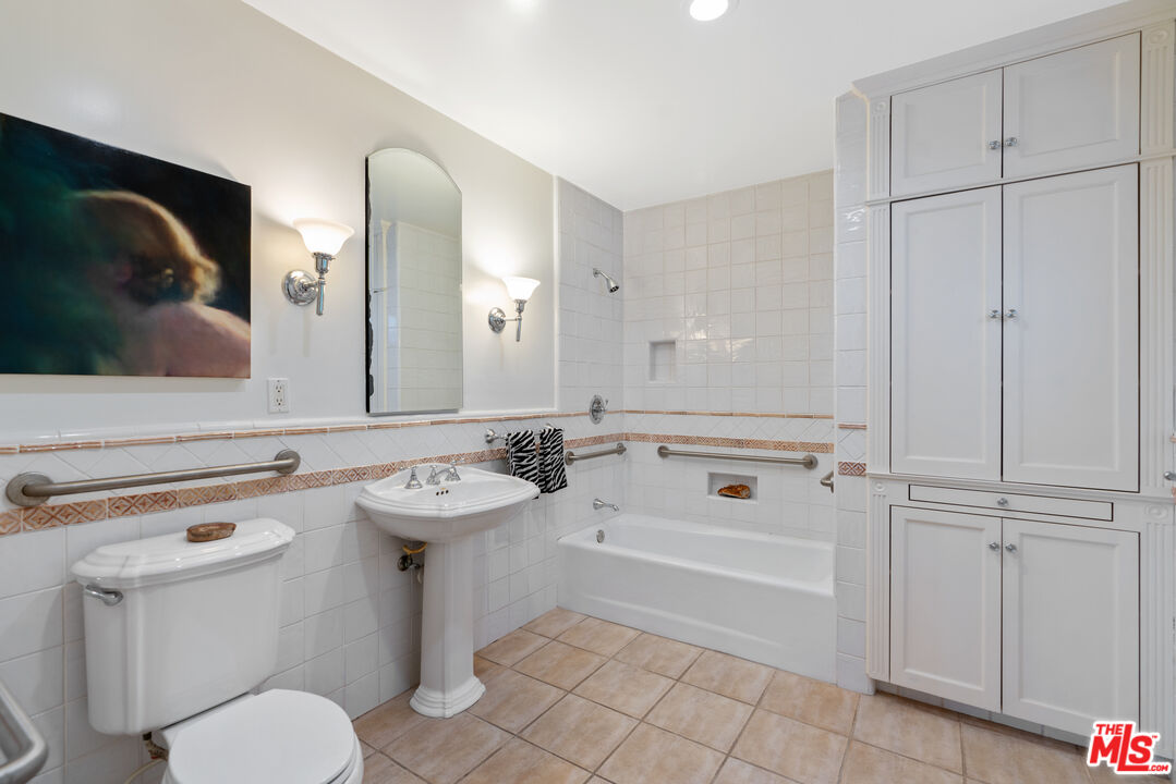 Property photo 34