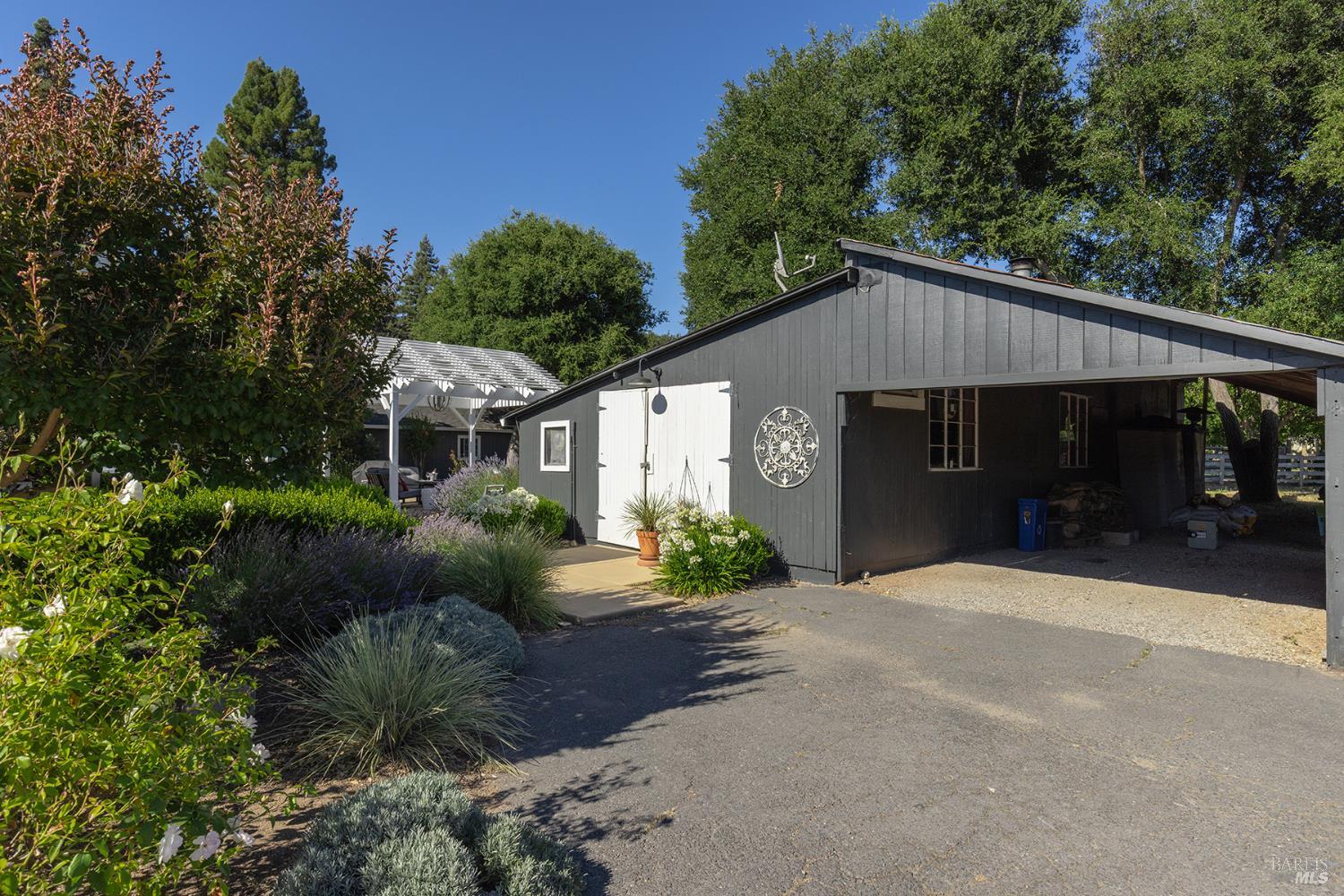 Property photo 35