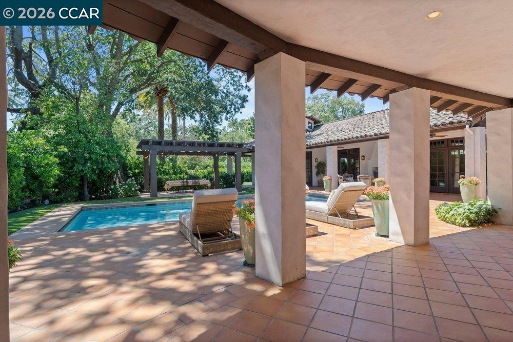 Property photo 40