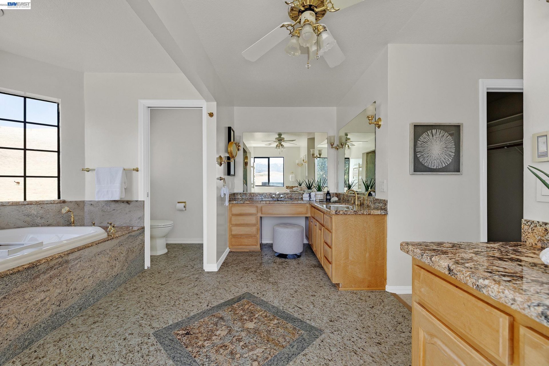 Property photo 40