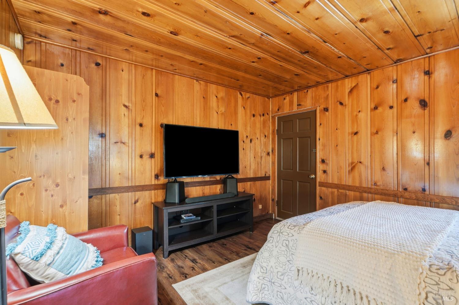 Property photo 28