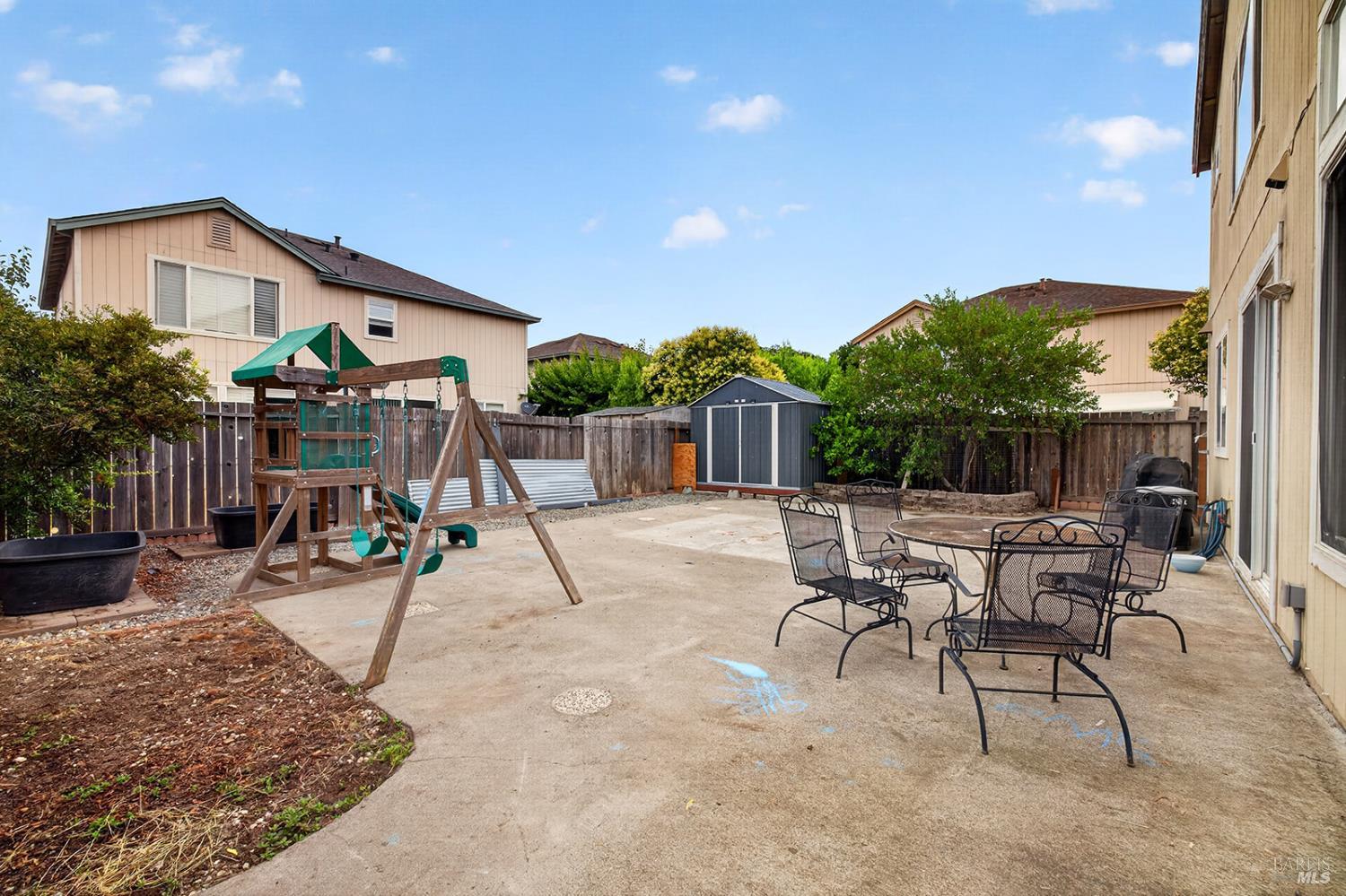 Property photo 38