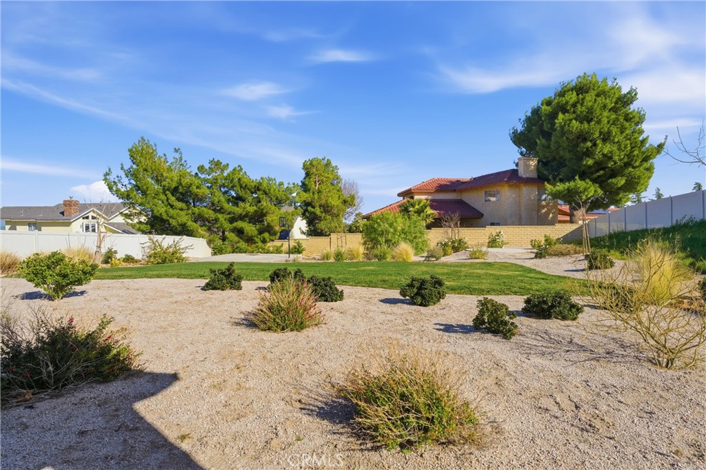Property photo 37