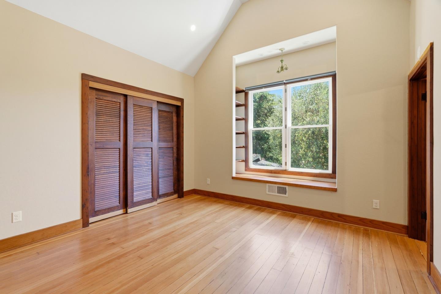 Property photo 50