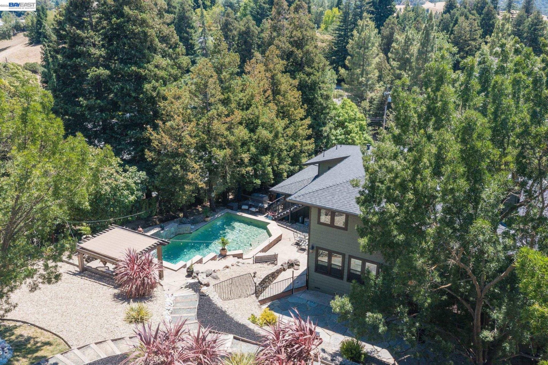 Property photo 35