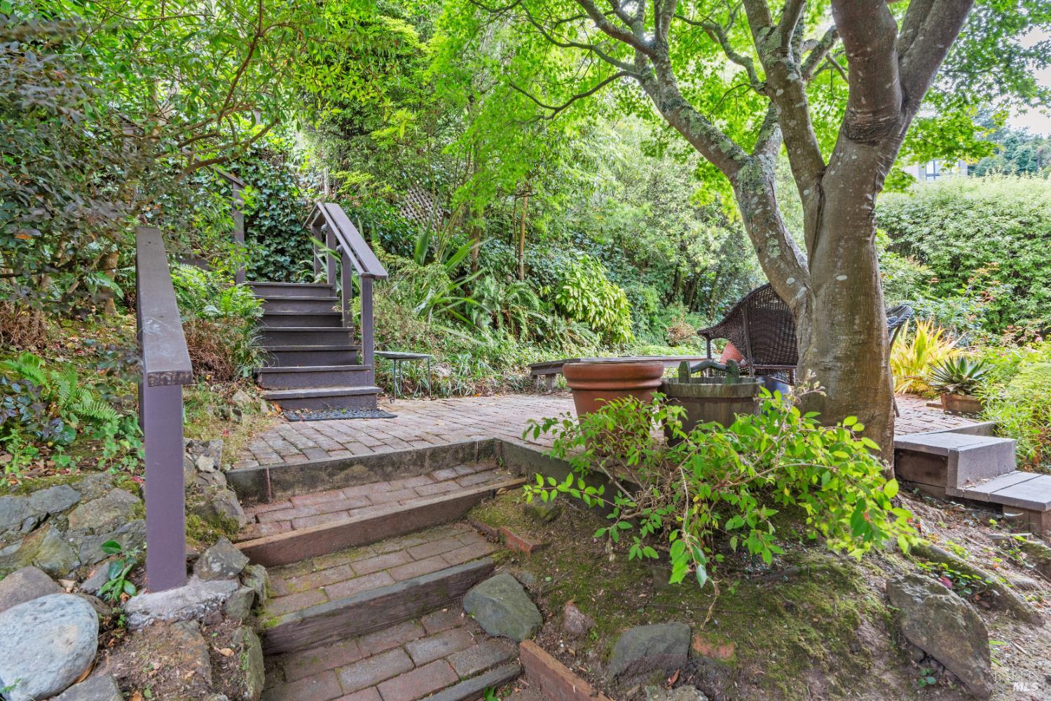 Property photo 37
