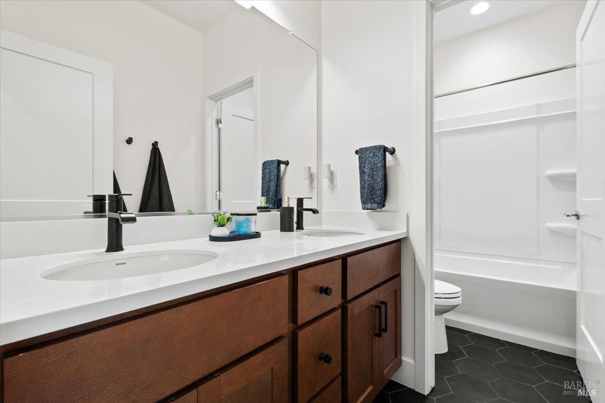 Property photo 34