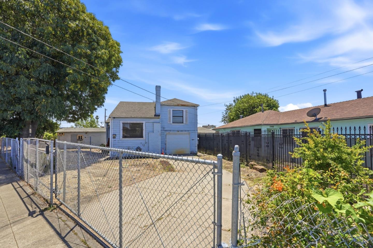Property photo 35