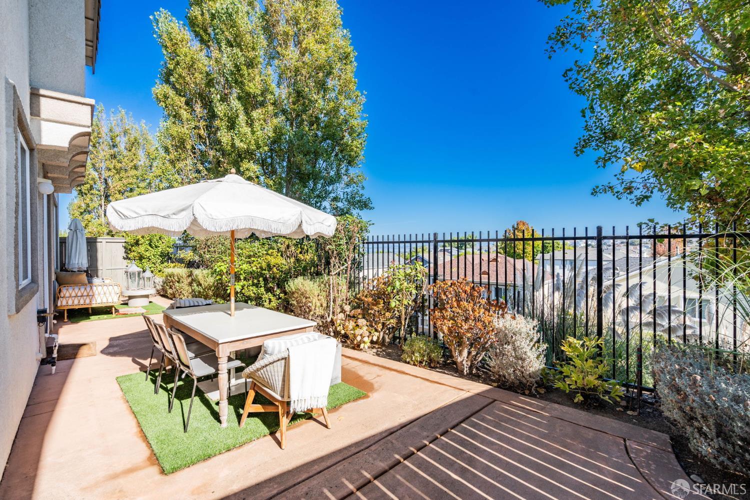 Property photo 38