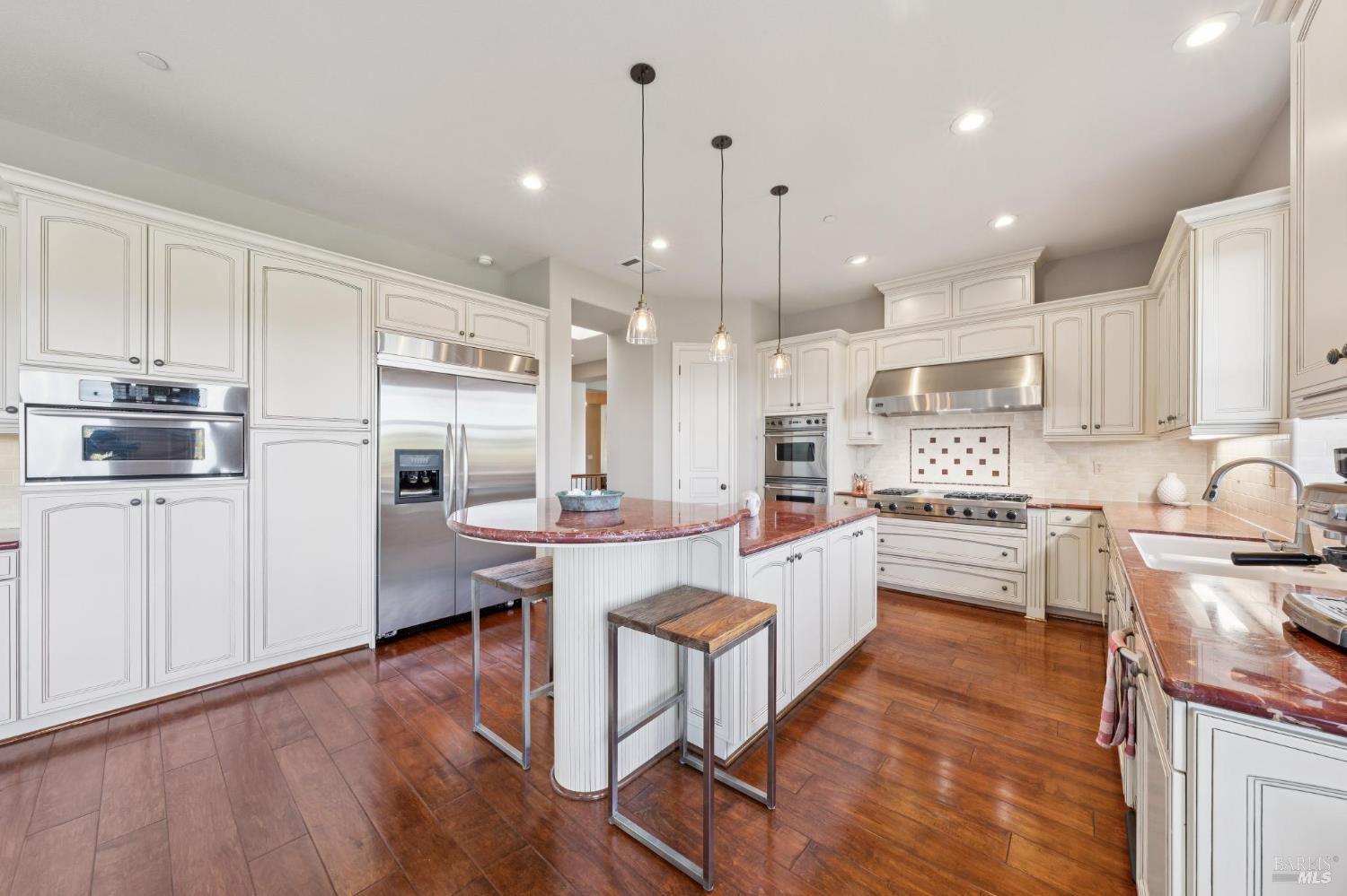 Property photo 35