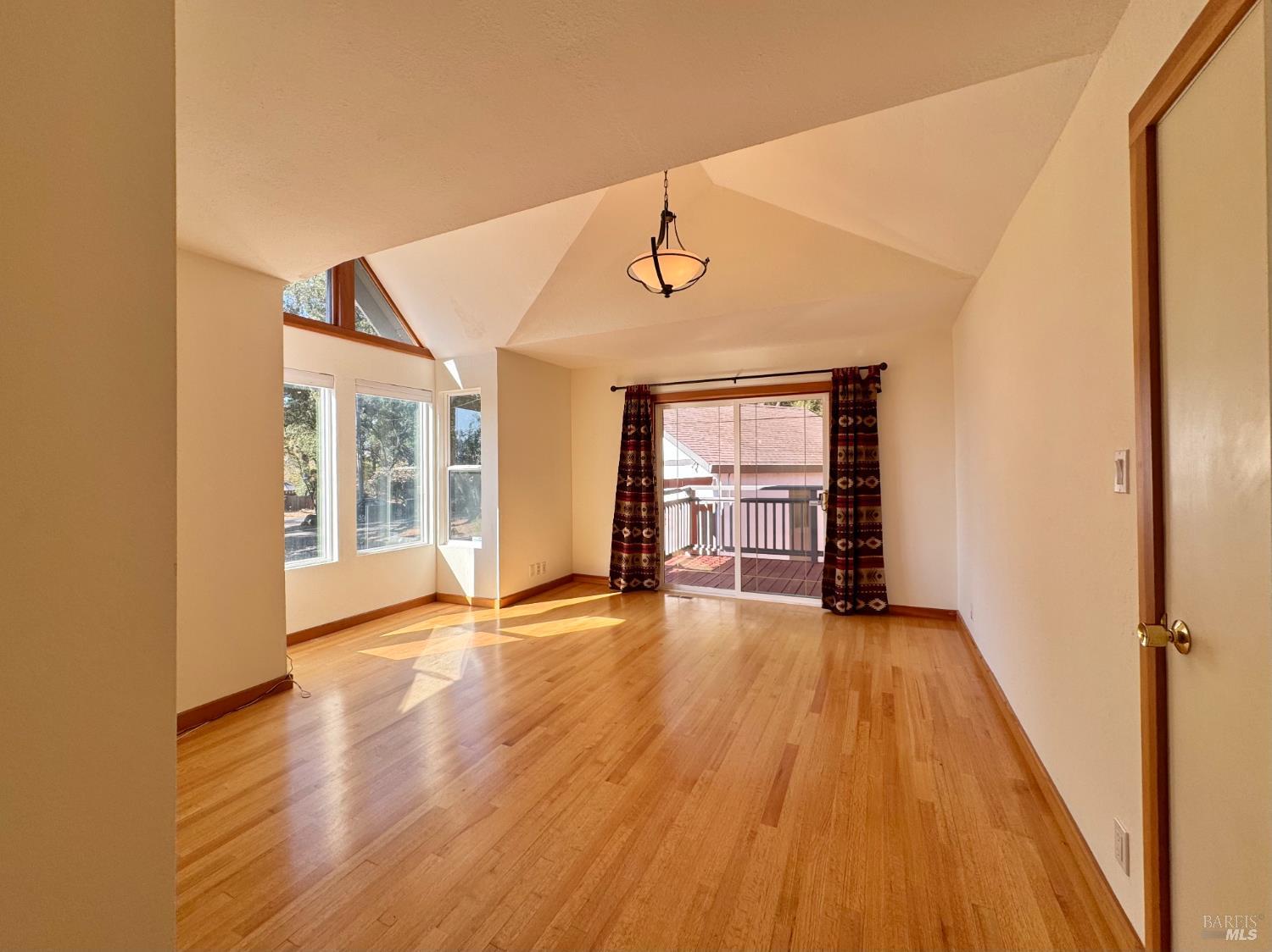 Property photo 37