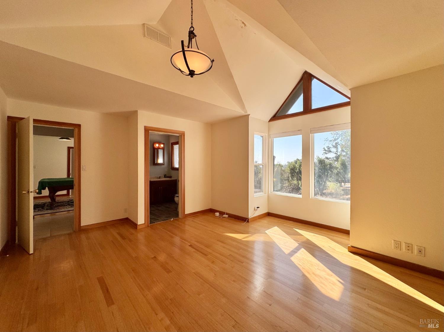 Property photo 38