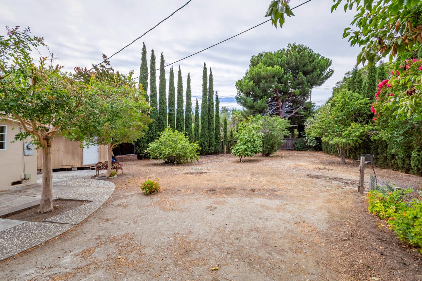 Property photo 28