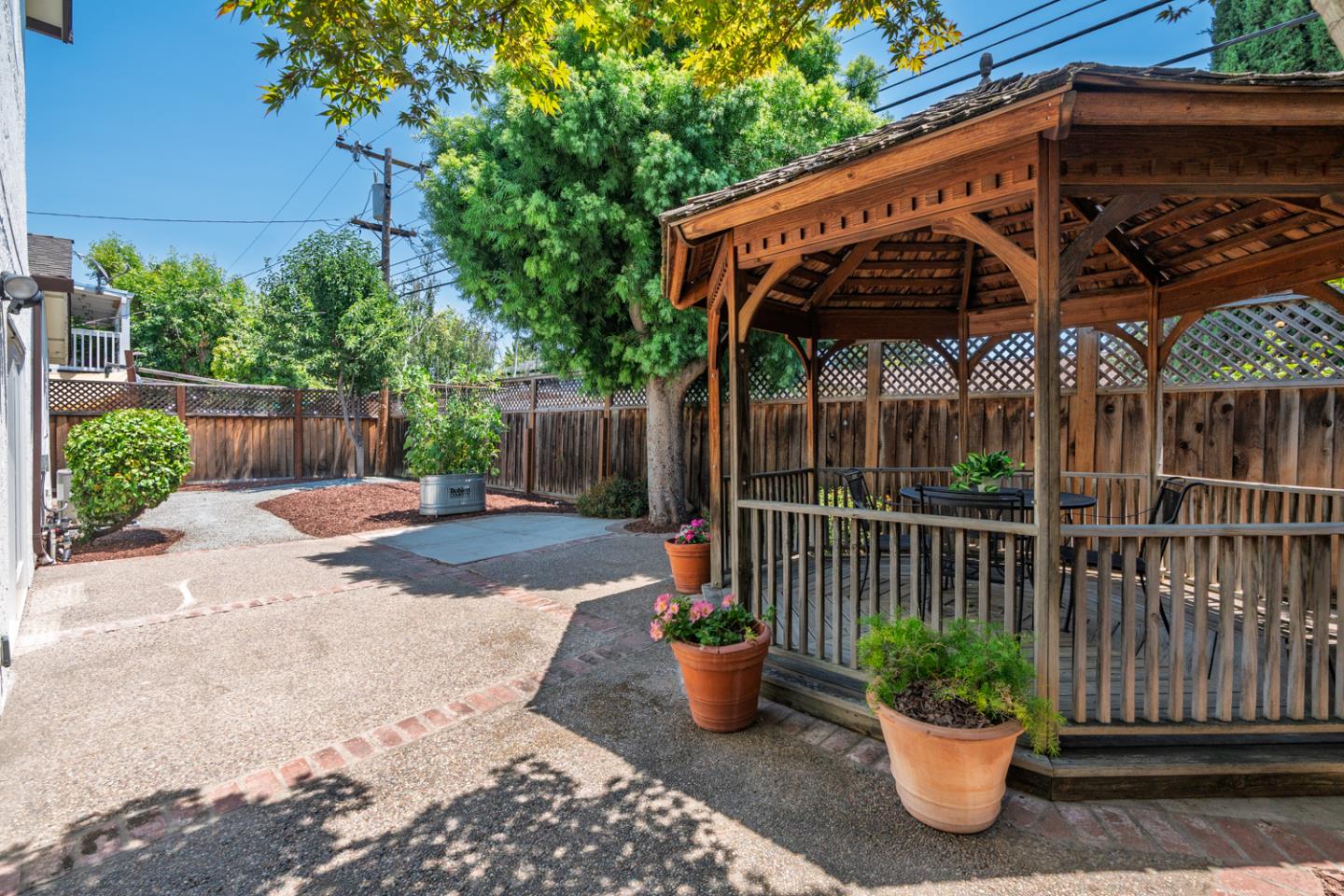 Property photo 23