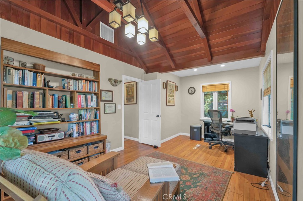 Property photo 37