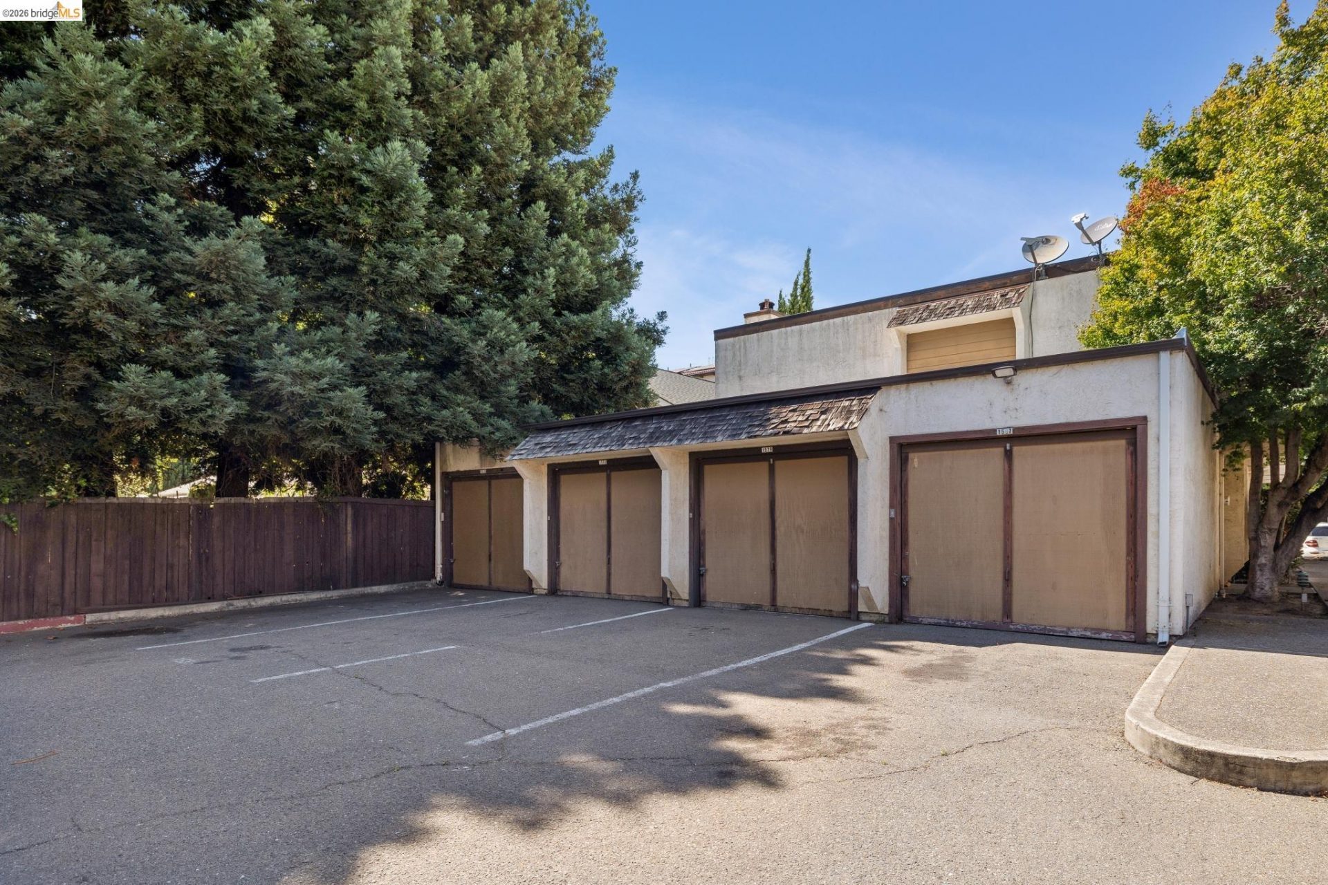 Property photo 44