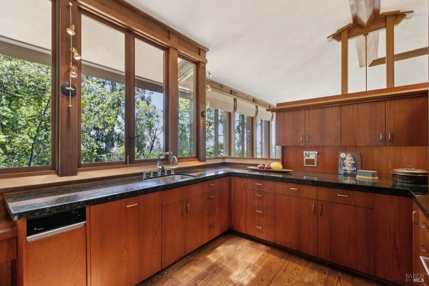 Property photo 43
